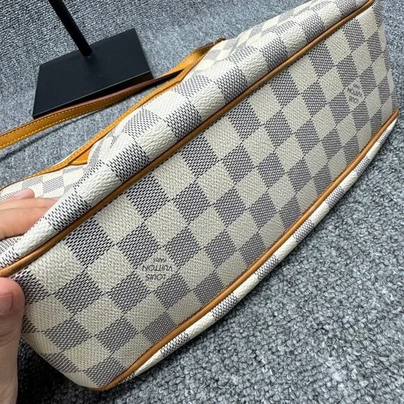 Louis Vuitton Siracusa PM Damier Azur Cross Body 799-071325 - Picture 4 of 16